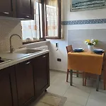 Bilocale Blu - A Casa Di Ludovica E Martina